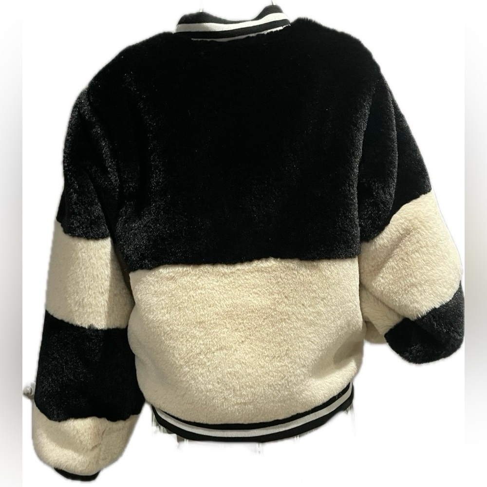 Teddy Jacket - Picture 3 of 6